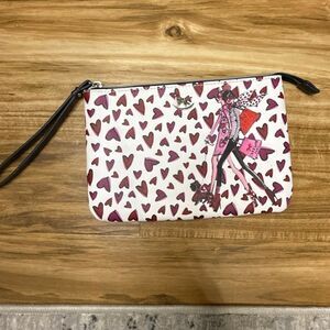 Izak New York Whimsical Heart Wristlet NWOT